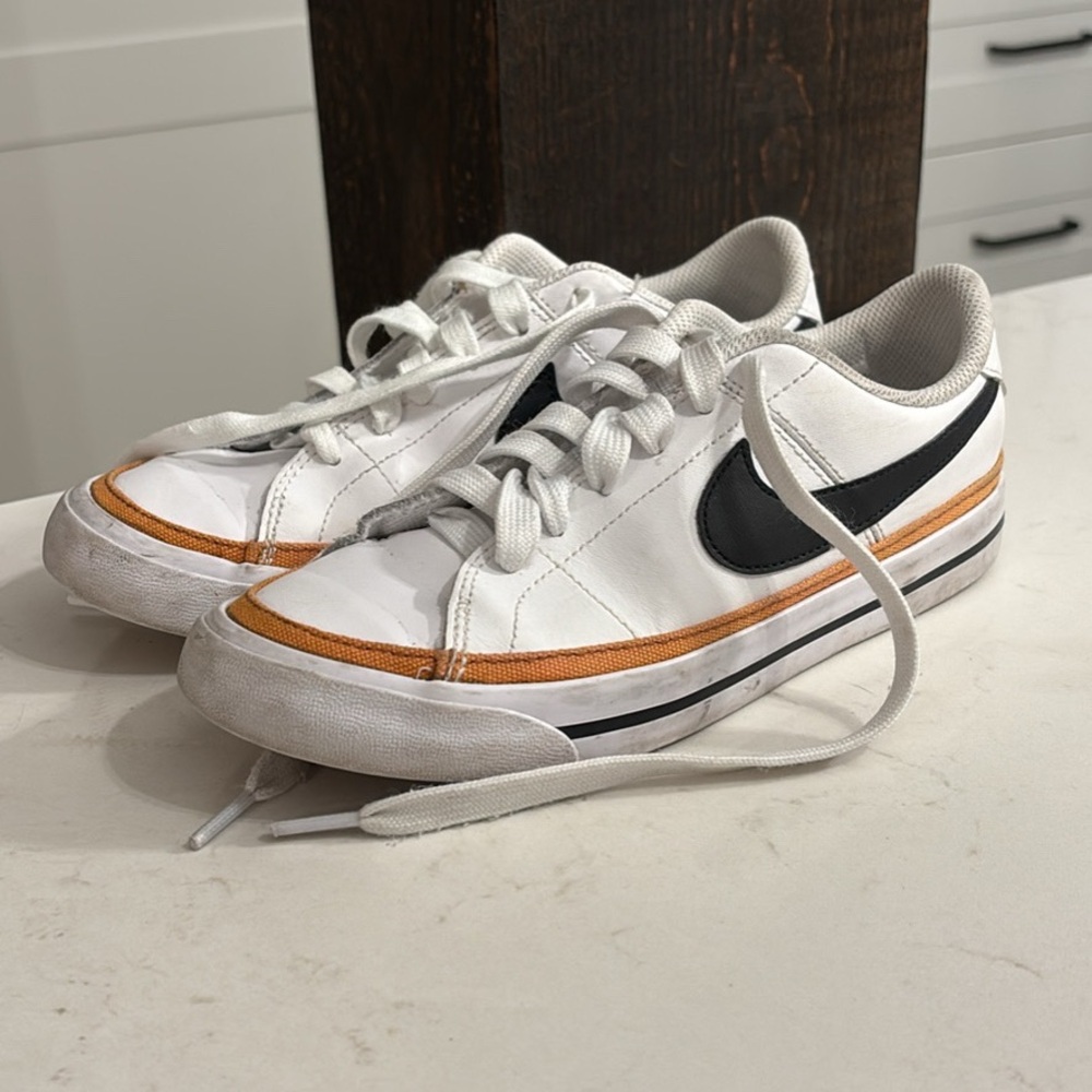 Nike kids White and Black Sneakers